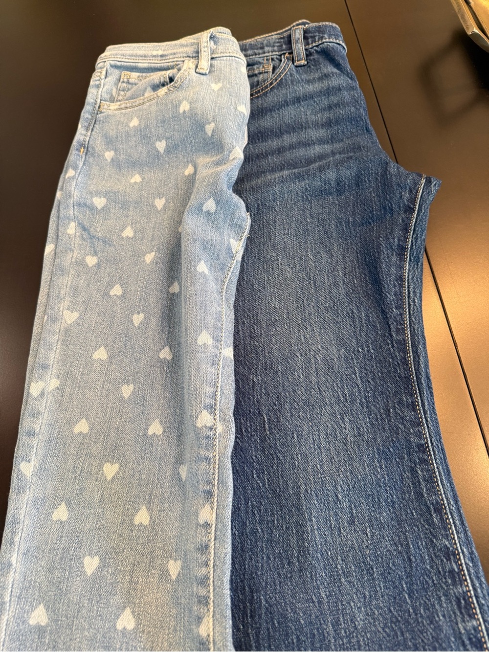 Old Navy Women's Light Blue Heart Print & Dark Blue Straight-Leg Jeans Set